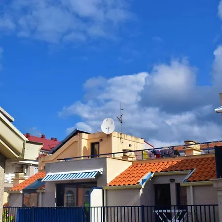Acogedor E Iluminado Atico Moderno Διαμέρισμα